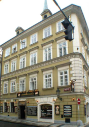 Architekt a stavitel