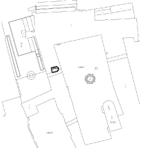 Situace kostela Panny Marie vedle průjezdu z II. na IV. hradní nádvoří – půdorys a poloha. Do snímku Mapy evidence nemovitostí zobrazila Ivana Herichová