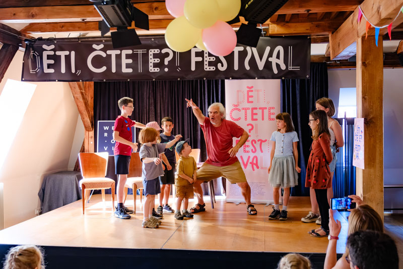 Deti_ctete_4