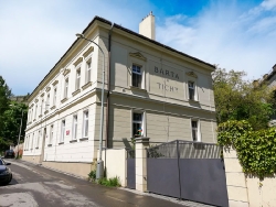 Prokopským údolím za památkami