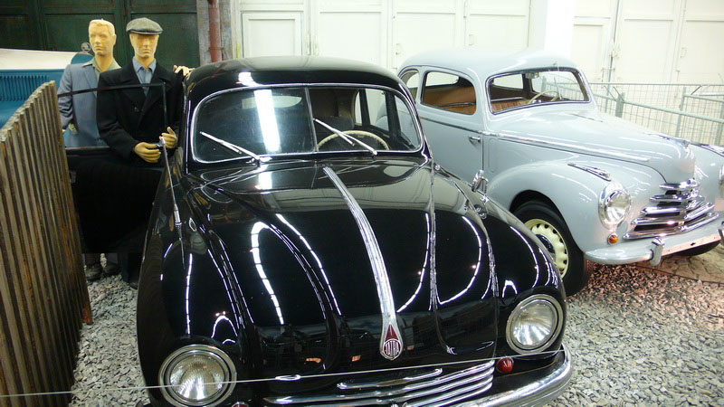 TATRA 600