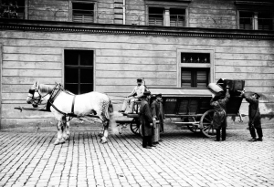 Vůz na smetí v Praze, 1913