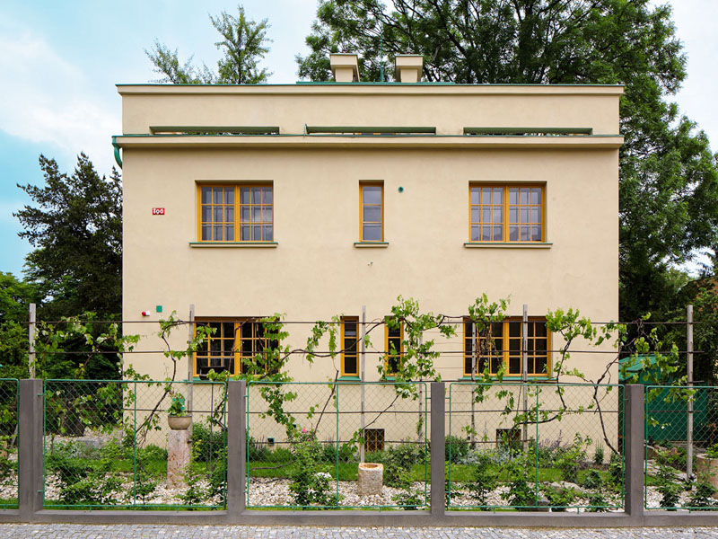 Rothmayerova vila, přední fasáda