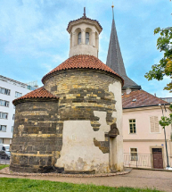 Románská rotunda sv. Longina