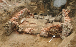 Středověká zvonařská dílna a vápenka na náměstí Republiky