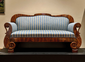 Pohovka, po roce 1835, Čechy, ořechová dýha