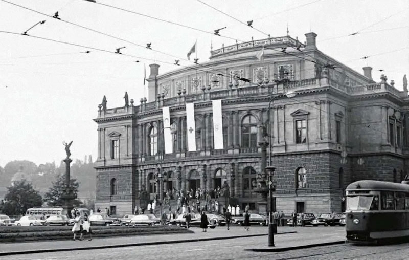 Rudolfinum, 1961