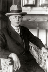 Dekadent, sběratel a bibliofil