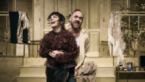 Divadlo_Bez_zabradli_Soukrome_zivoty_2